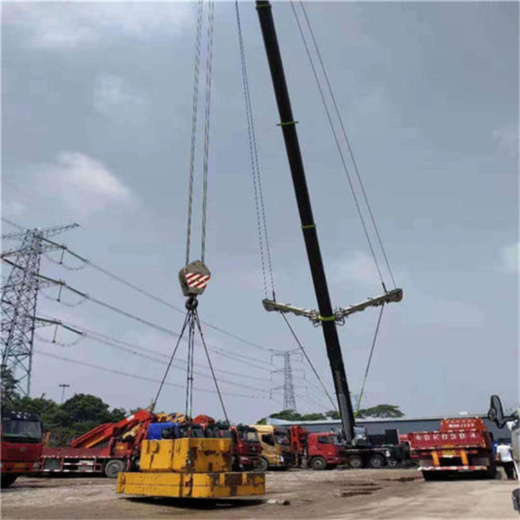 中和镇风电设备吊装